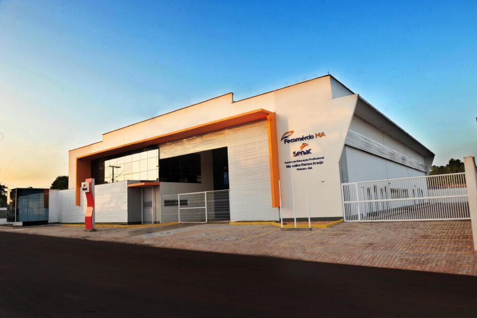 Fachada do Centro de Educação Profissional Marcelino Ramos Araújo, Senac Pinheiro