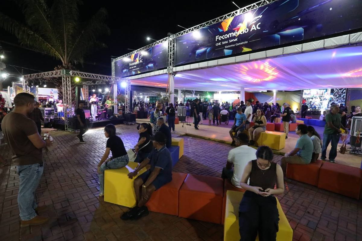 Estande do Fecomércio AC com CNC, Sesc e Senac em evento em Rio Branco